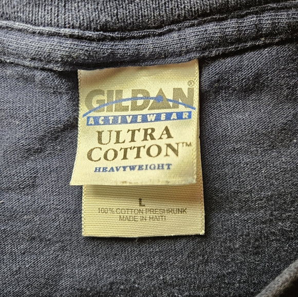 Used - Men's Large Gildan Dark Blue T-Shirt with Funny Text - Picture 5 of 5